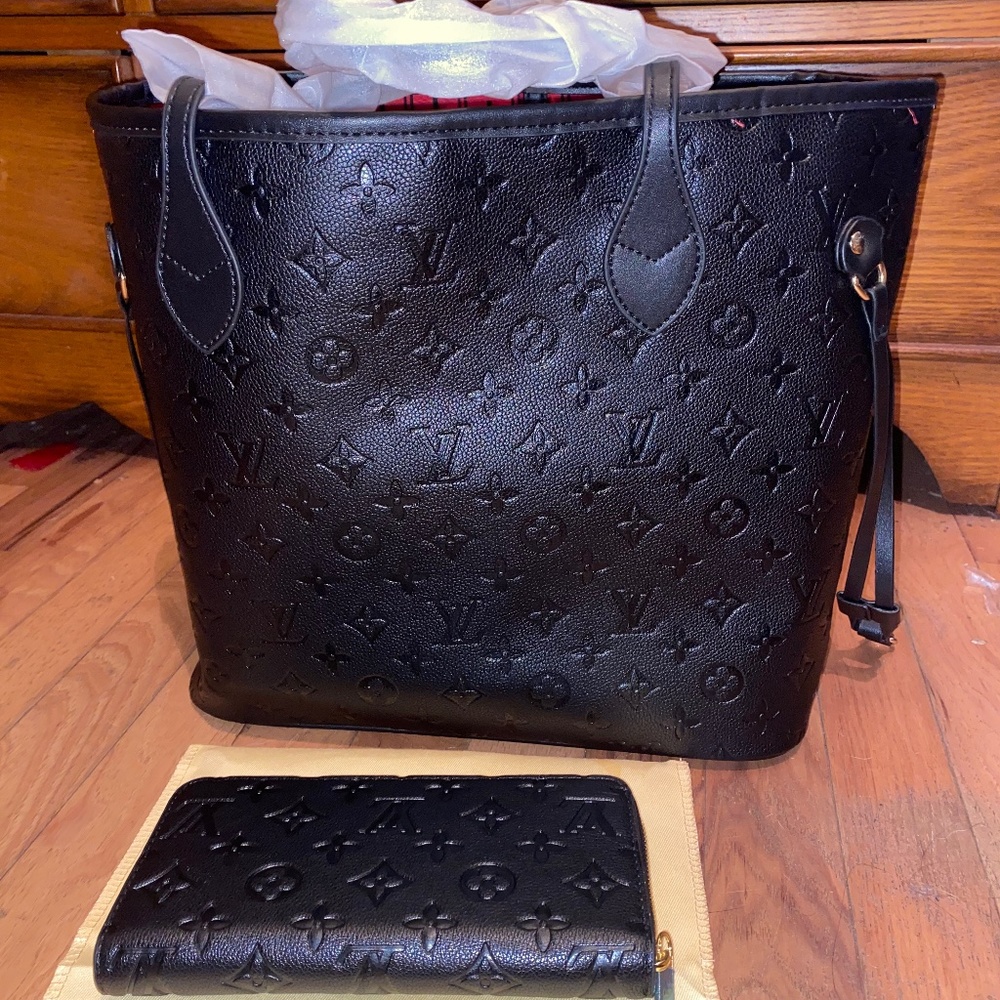 LV nevefull MM , insert and wallet (comes with dust bag)